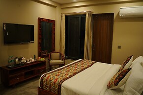 Hotel aashirwad bliss inn & Pool