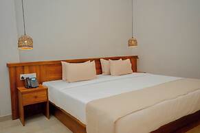 Emerald Resort Hikkaduwa