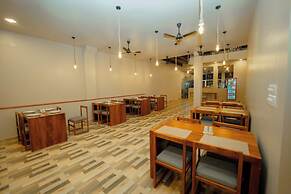 Emerald Resort Hikkaduwa
