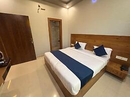 Hotel Santosh Heritage