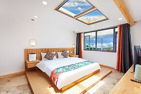 The Peak Living
