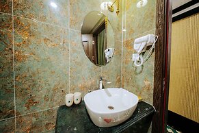 Nature Hotel - Ba Dinh