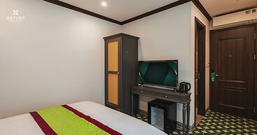 Nature Hotel - Ba Dinh