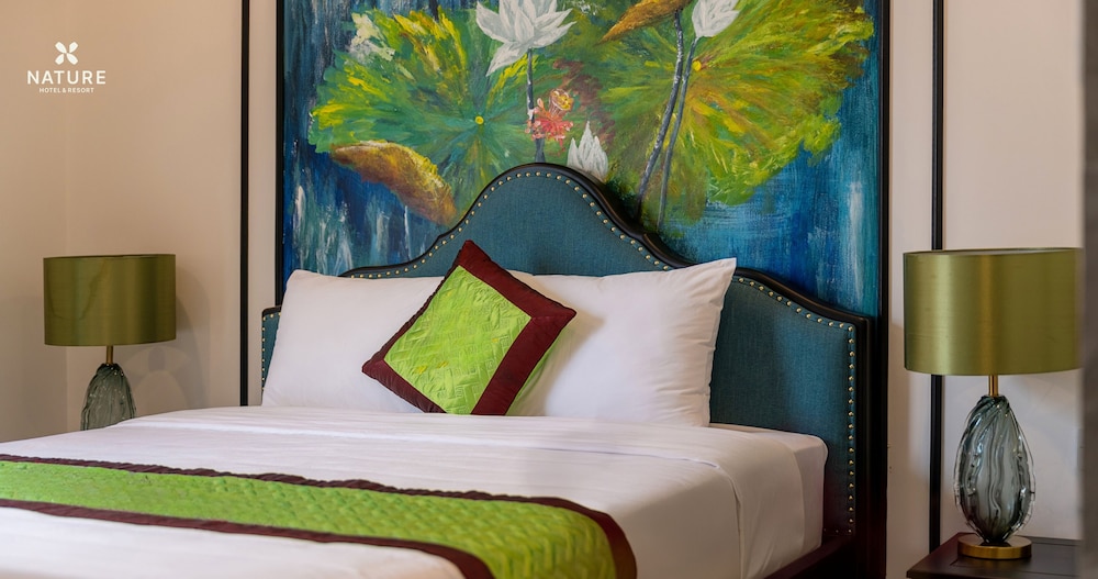 Nature Hotel - Ba Dinh
