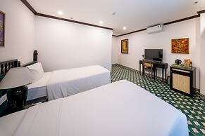 Nature Hotel - Ba Dinh