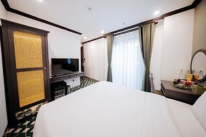 Nature Hotel - Ba Dinh