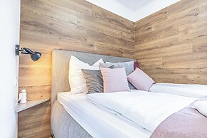 Cozy Room Close To Danube River