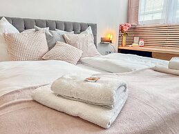 Cozy Room Close To Danube River
