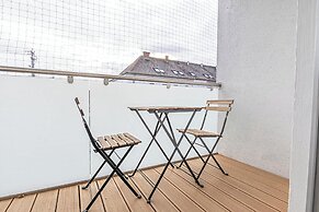 Cozy Room Close To Danube River