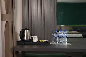 Ren Business Hotel