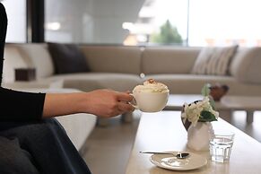 Ren Business Hotel