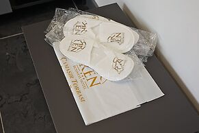 Ren Business Hotel