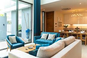 Luxury Teak 4BR Private Pool Villa in Bang Tao