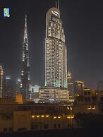 Celestial & Curated 1BR @ Downtown Dubai