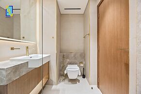 Timeless & Textured Studio w/ Jacuzzi Trillionaire
