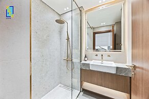 Timeless & Textured Studio w/ Jacuzzi Trillionaire