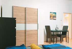 Bright Vienna 1BR Apartment Near Danube