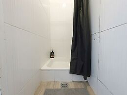 Central & Simple 1BR Apartment with WIFI