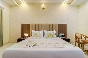 Hotel RK Residency