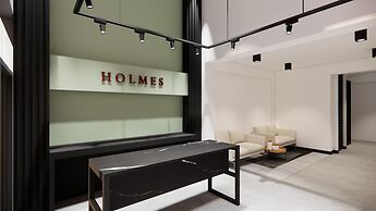 Holmes Pranakorn