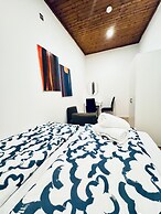 Elegant Five Bedroom Residence Alterlaa