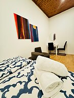 Elegant Five Bedroom Residence Alterlaa