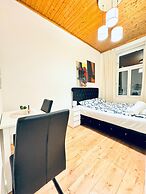 Elegant Five Bedroom Residence Alterlaa