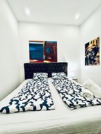Elegant Five Bedroom Residence Alterlaa