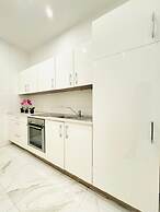 Elegant Five Bedroom Residence Alterlaa