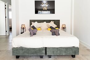 Mambo Beach Holiday Apartments