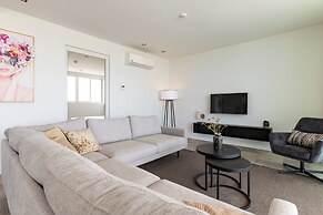 Mambo Beach Holiday Apartments