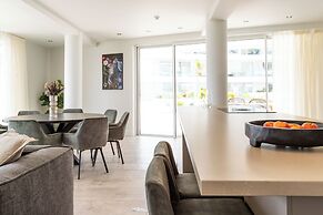 Mambo Beach Holiday Apartments
