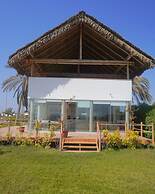 HOP Aloha Beachfront House With Direct Access