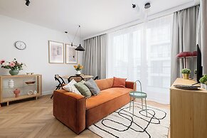 RentPlanet - przy Dworcu Centralnym