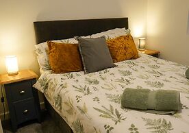 Ivy Cellar With 2 Bedrooms and 1 Bathrooms