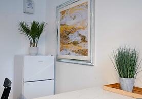 Ivy Cellar With 2 Bedrooms and 1 Bathrooms