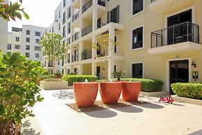 1BR with Beach Access La cote La mer