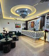 Hotel Taj Signature