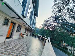 Hotel Panchgani Crown
