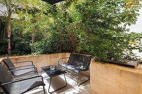 Large Home with Private Garden
