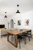 Large Home with Private Garden