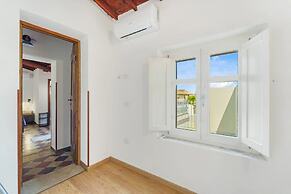 Luxar Suites & Apartments