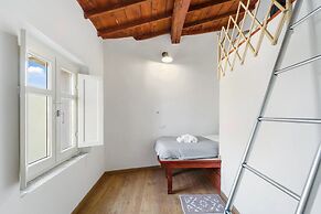 Luxar Suites & Apartments