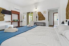 Luxar Suites & Apartments
