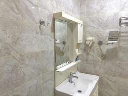 Eleon Hotel