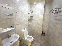 Eleon Hotel