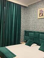 Eleon Hotel