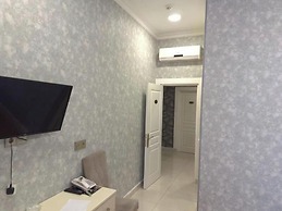Eleon Hotel