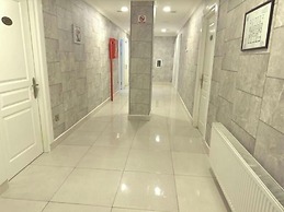 Eleon Hotel