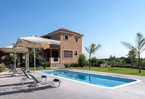Luxurious Villa David